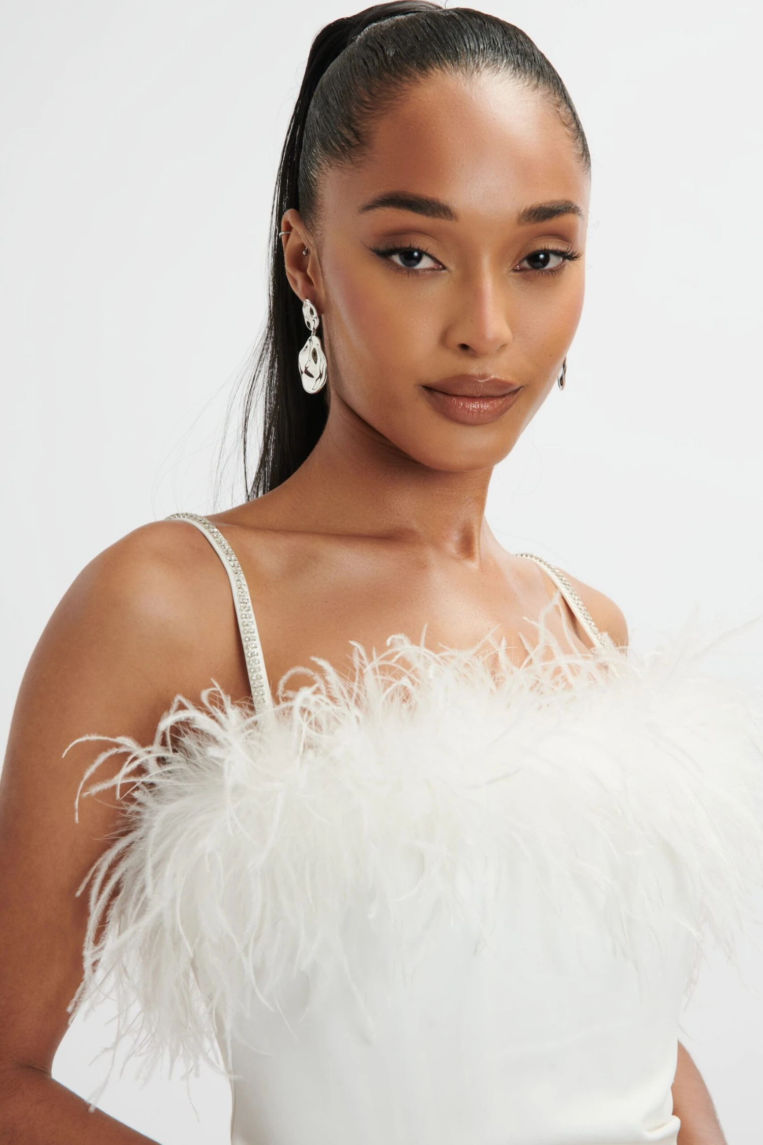 JESSICA Feather Bandeau Pleated Midi Dress In White 6 JESSICA Feather Bandeau Pleated Midi Dress In White - Image 4