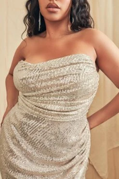 SERENITY Curve Stretch Sequin Bandeau Wrap Dress In Silver 9 SERENITY Curve Stretch Sequin Bandeau Wrap Dress In Silver -Wedding Guest Dresses Sales LA WINTER21 CAMPAIGN 73109 404edcba 6129 48ba 946b 3bacfbad0c50